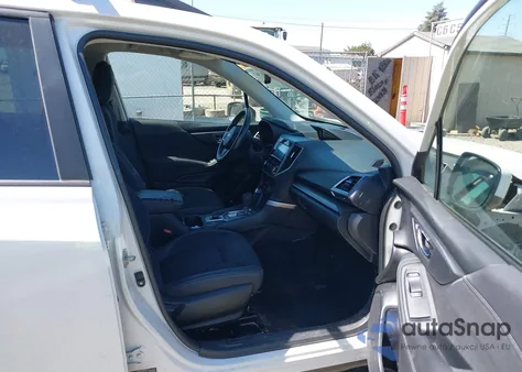 2021 Subaru Forester Premium z USA, uszkodzony, nr VIN JF2SKAFC5MH541614